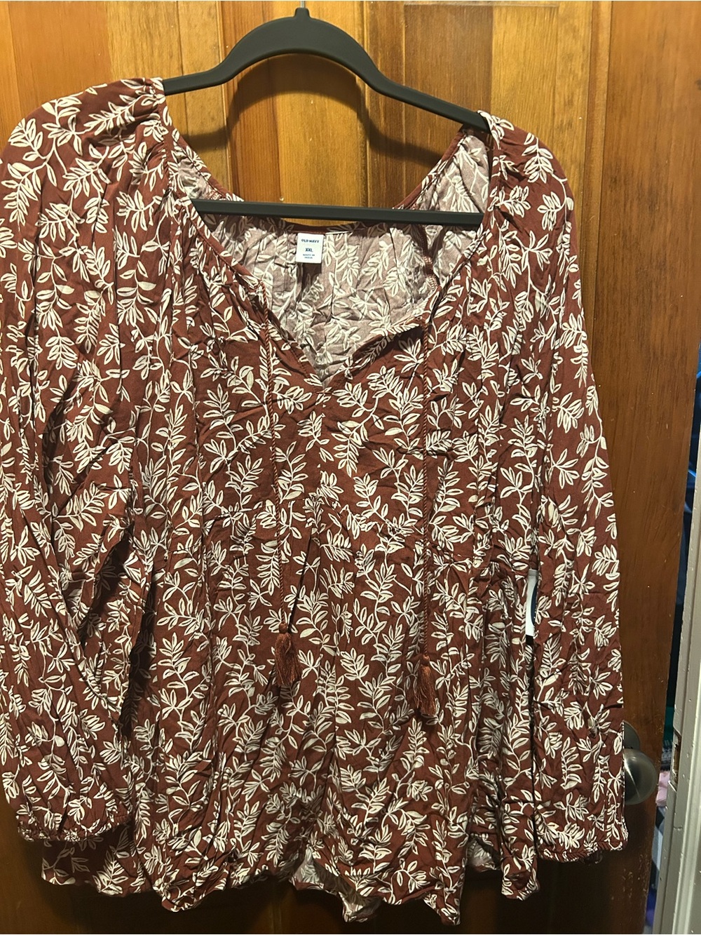 Old Navy Rust Floral Peasant Blouse - White Leaf Print
